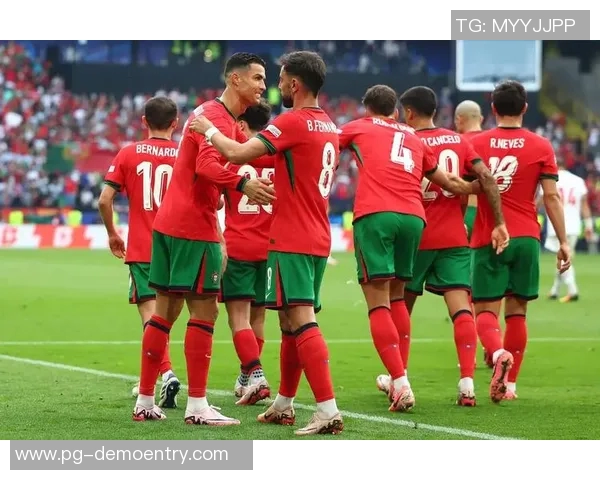 欧冠激战曼联小胜那不勒斯神奇扑救点燃全场激情集锦回顾